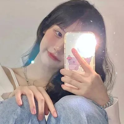 女人裙下